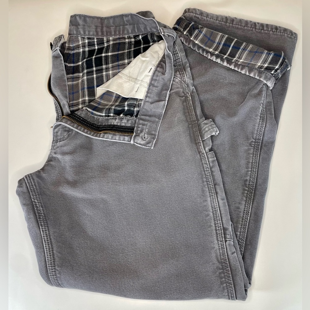 Carhartt lined original fit pants. 33 x 32